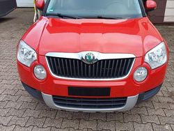 Rot Gebraucht 2011 Skoda Yeti Easy SUV | 6.900 € (Guter Preis)