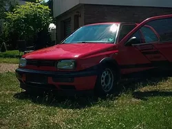 Rot Gebraucht 1994 VW Golf III GTI Kleinwagen | 2.000 €