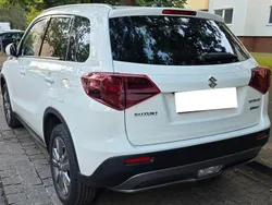 Weiß Gebraucht 2023 Suzuki Vitara Comfort SUV | 17.990 € (Guter Preis)