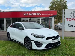 Carraraweiß Gebraucht 2024 Kia ProCeed GT-Line Kleinwagen | 29.990 € (Fairer Preis)