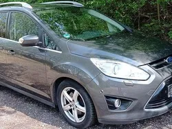 Grau Gebraucht 2015 Ford Grand C-Max Titanium Van / Kleinbus | 4.900 € (Superpreis)