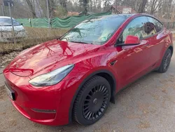 Rot Gebraucht 2022 Tesla Model Y Long Range SUV | 29.900 €