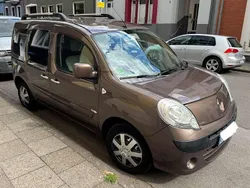 Braun Gebraucht 2012 Renault Kangoo Van / Kleinbus | 4.600 € (Fairer Preis)