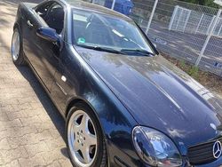 Smaragdschwarzmetallic 189 Gebraucht 1999 Mercedes SLK230 Cabrio | 4.950 € (Fairer Preis)