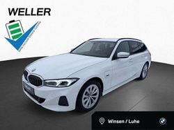 Alpinweiss iii (weiß) Gebraucht 2022 BMW 330e Shadowline Kombi | 29.850 € (Guter Preis)