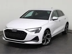 Weiß, arkonaweiß (z9) Neu 2025 Audi A3 Sportback Ambiente Limousine | 33.979 € (Superpreis)