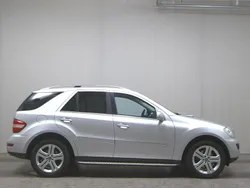 Iridium silber metalliclack Gebraucht 2009 Mercedes ML350 SUV | 10.490 € (Guter Preis)