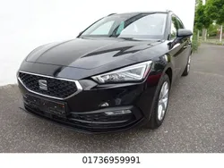 Schwarz Gebraucht 2022 Seat Leon Limousine | 21.300 € (Fairer Preis)