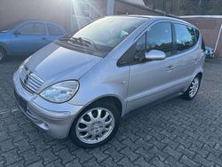 Grau Gebraucht 2003 Mercedes A190 Elegance Limousine | 3.999 € (Teuer)