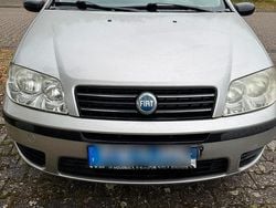 Silber Gebraucht 2005 Fiat Punto Limousine | 350 €