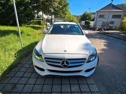Weiß Gebraucht 2015 Mercedes C180 Kombi | 11.900 € (Fairer Preis)