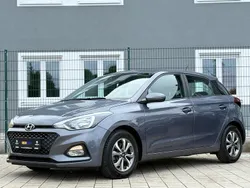 Stardust Gebraucht 2018 Hyundai i20 Trend Limousine | 13.490 € (Fairer Preis)