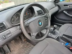 Schwarz Gebraucht 2002 BMW 318 Limousine | 1.100 €
