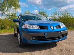 Blau Gebraucht 2006 Renault Mégane GrandTour Avantage Kombi | 2.000 € (Guter Preis)