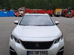 Lack weiss perlglänzend/metall Gebraucht 2017 Peugeot 3008 Allure SUV | 15.000 € (Fairer Preis)