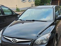 Schwarz Gebraucht 2011 Hyundai i30 Classic Limousine | 2.950 € (Fairer Preis)