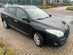 Schwarz Gebraucht 2011 Renault Mégane III Kombi | 1.700 € (Guter Preis)