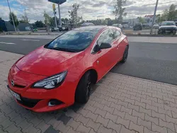 Rot Gebraucht 2015 Opel Astra S Limousine | 7.850 € (Guter Preis)