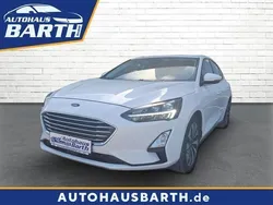 Weiß Gebraucht 2021 Ford Focus Limousine | 15.490 € (Fairer Preis)