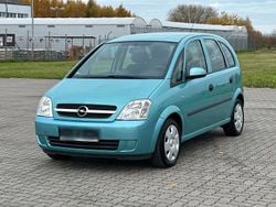 Blau Gebraucht 2004 Opel Meriva Van / Kleinbus | 1.999 € (Fairer Preis)