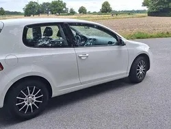 Weiß Gebraucht 2010 VW Golf VI Trendline Limousine | 3.100 € (Superpreis)