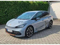 Vaporgrau Gebraucht 2023 Cupra Born Kleinwagen | 30.500 € (Etwas zu teuer)
