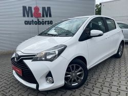 Weiß Gebraucht 2016 Toyota Yaris Kleinwagen | 9.400 € (Etwas zu teuer)