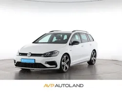 Pure white Gebraucht 2019 VW Golf VII Kombi | 27.860 € (Teuer)