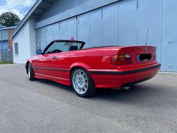 Rot Gebraucht 1995 BMW 320 Cabriolet Cabrio | 12.500 €