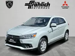 Weiß andenweiß metallic Gebraucht 2018 Mitsubishi ASX Basis SUV | 12.490 € (Fairer Preis)