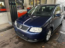 Blau Gebraucht 2005 VW Touran Van / Kleinbus | 1.600 € (Guter Preis)