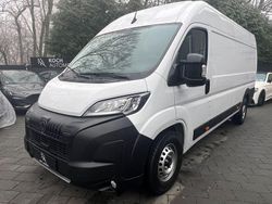 Weiß Gebraucht 2024 Peugeot Boxer Ultimate Van | 28.490 € (Fairer Preis)