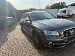Grau Gebraucht 2016 Audi SQ5 Competition SUV | 31.600 € (Etwas zu teuer)