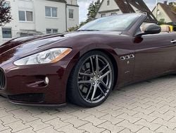 Burgundyrotmetallic Gebraucht 2010 Maserati GranCabrio Cabrio | 69.972 €