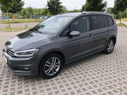 Grau Gebraucht 2017 VW Touran Sound Van / Kleinbus | 22.999 € (Fairer Preis)
