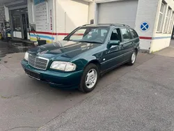 Grün Gebraucht 1998 Mercedes C180 Kombi | 1.750 € (Superpreis)