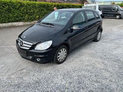 Schwarz Gebraucht 2011 Mercedes B160 Van / Kleinbus | 1.450 €