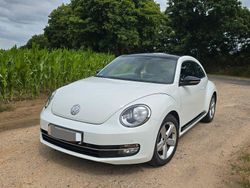 Weiß Gebraucht 2014 VW Beetle Sport Limousine | 18.999 € (Etwas zu teuer)