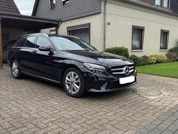 Schwarz Gebraucht 2021 Mercedes C180 Avantgarde Kombi | 26.600 € (Guter Preis)