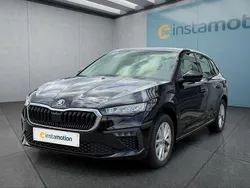 Schwarz Gebraucht 2024 Skoda Scala Kleinwagen | 18.349 € (Guter Preis)