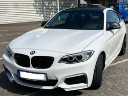 Weiß Gebraucht 2016 BMW M235 Sport Line Coupé | 30.500 € (Teuer)