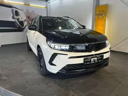 Jade weiss/arktis weiss & blac Gebraucht 2022 Opel Grandland X GSe SUV | 30.900 € (Teuer)