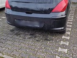 Schwarz Gebraucht 2007 Peugeot 308 Kleinwagen | 2.300 €