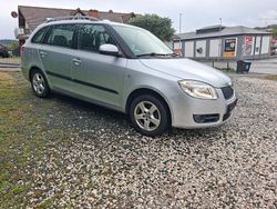 Silber Gebraucht 2009 Skoda Fabia Kombi | 3.300 € (Etwas zu teuer)