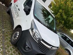 Weiß Gebraucht 2019 Opel Vivaro Van | 14.899 €