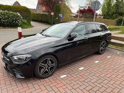 Schwarz Gebraucht 2021 Mercedes E220 AMG Kombi | 29.400 € (Guter Preis)