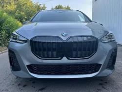 Grau Neu 2025 BMW 220 Active Tourer M Sport Van / Kleinbus | 46.334 € (Etwas zu teuer)