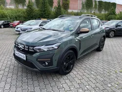 Grau Gebraucht 2024 Dacia Sandero Extreme Kleinwagen | 18.049 € (Guter Preis)