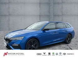 Raceblau metallic Gebraucht 2021 Skoda Octavia RS Kombi | 32.930 € (Etwas zu teuer)