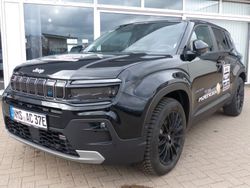 Solid black clear coat Gebraucht 2023 Jeep Avenger EV Summit SUV | 26.680 € (Fairer Preis)